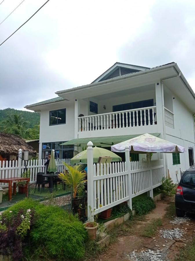 Les Forbans Selfcatering Apartment ทาคามาคา ภายนอก รูปภาพ