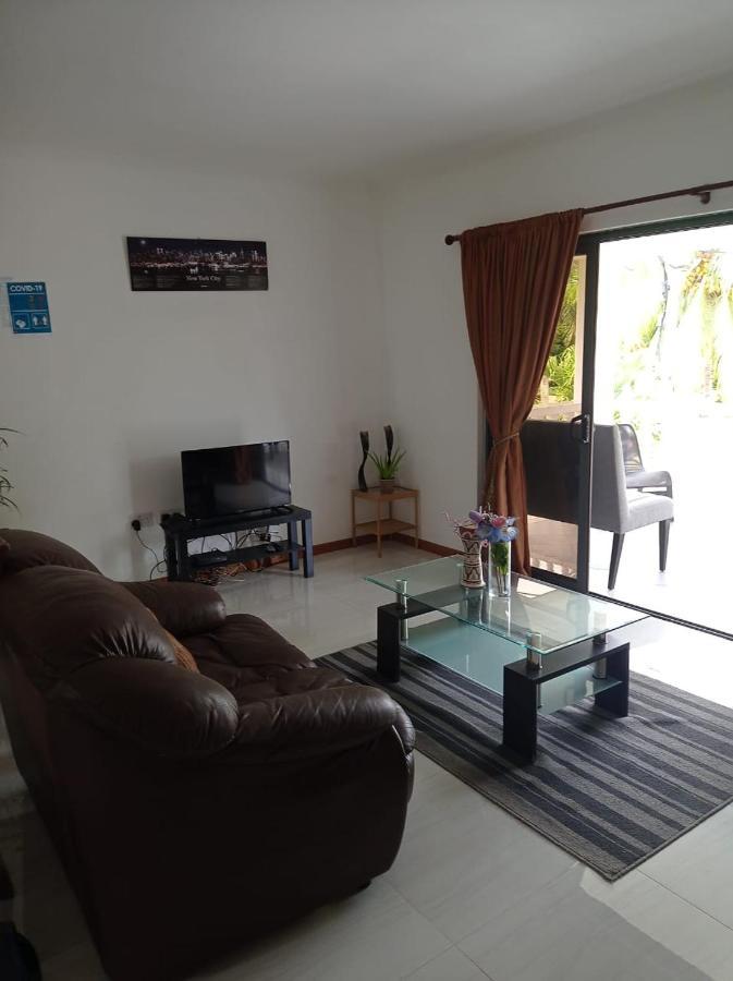 Les Forbans Selfcatering Apartment ทาคามาคา ภายนอก รูปภาพ