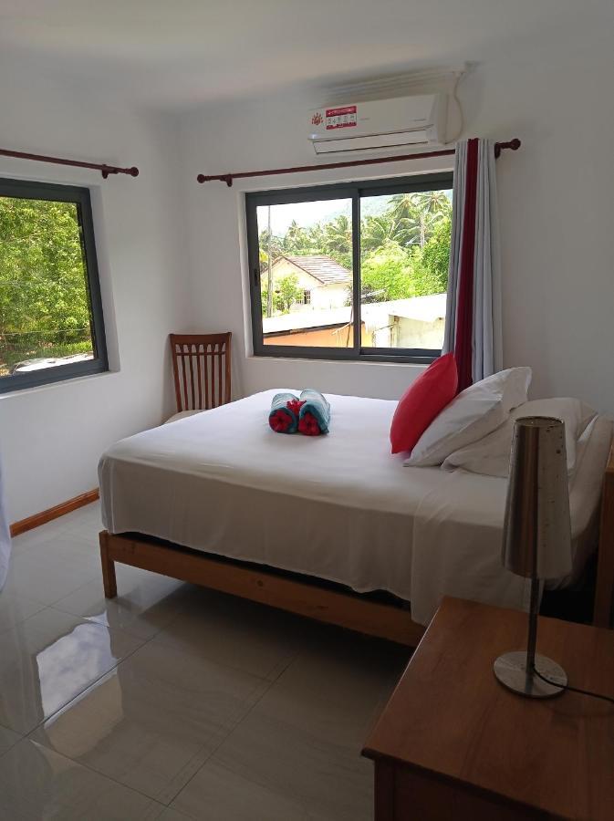Les Forbans Selfcatering Apartment ทาคามาคา ภายนอก รูปภาพ
