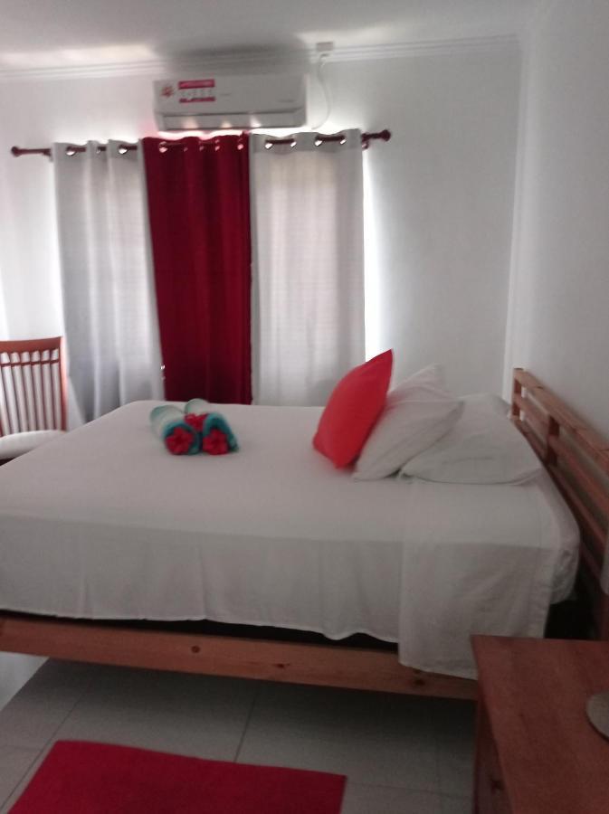 Les Forbans Selfcatering Apartment ทาคามาคา ภายนอก รูปภาพ
