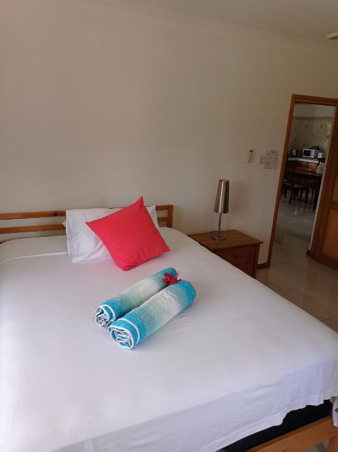 Les Forbans Selfcatering Apartment ทาคามาคา ภายนอก รูปภาพ